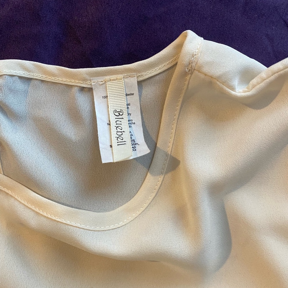 Bluebell Collection Luxury Tiered Short Sleeve Ruffle Blouse - Picture 4 of 5